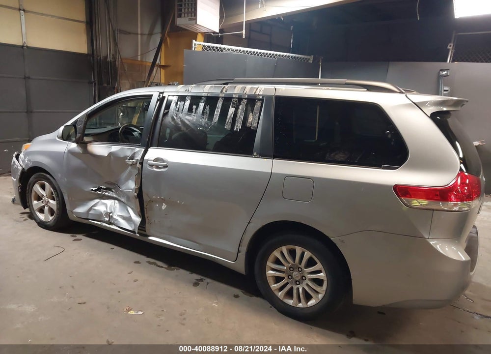 2011 TOYOTA SIENNA XLE V6 VIN: 5TDYK3DC1BS143090