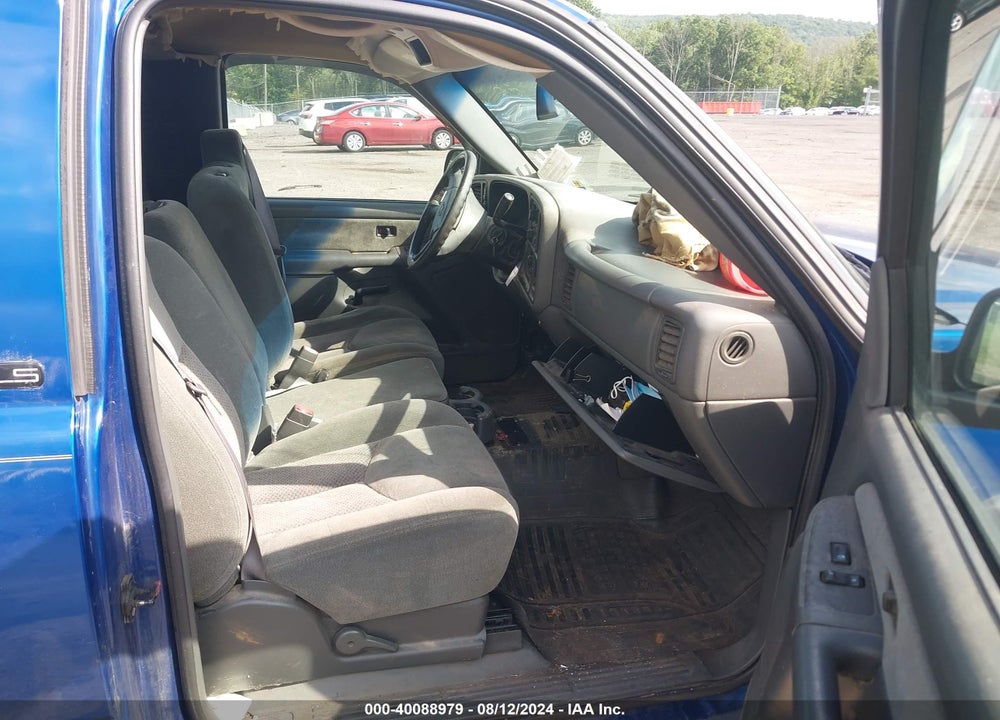 2003 CHEVROLET SILVERADO 2500HD LS VIN: 1GCHK24U33E370310