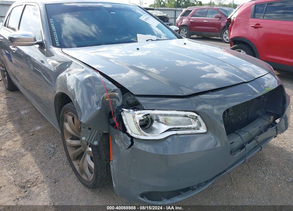 2019 CHRYSLER 300 LIMITED VIN: 2C3CCAEG5KH536493