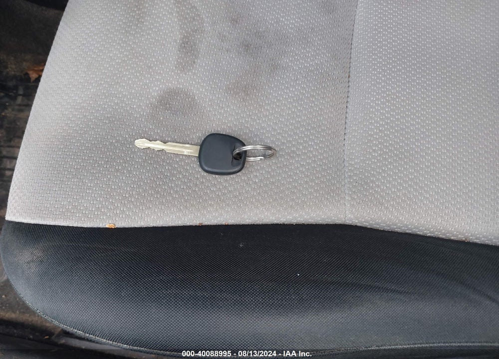 2013 TOYOTA YARIS LE VIN: JTDKTUD32DD570169