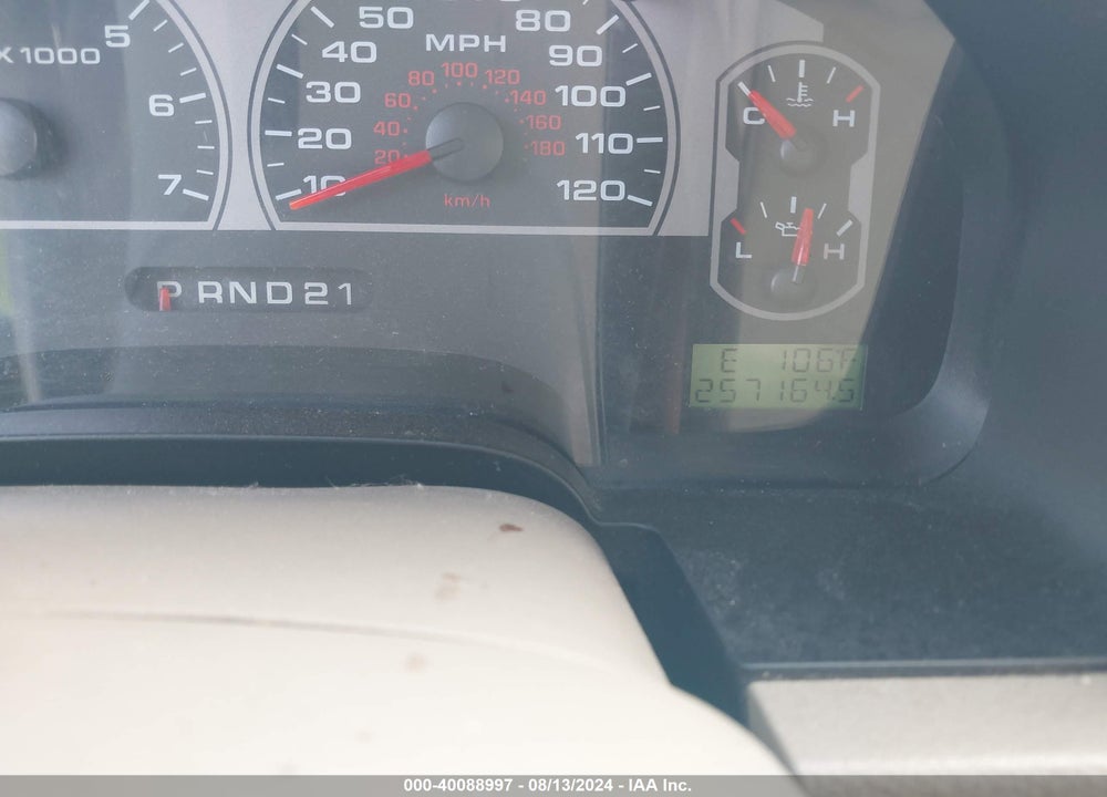 2007 FORD F-150 XLT VIN: 1FTRW14W47KC89165