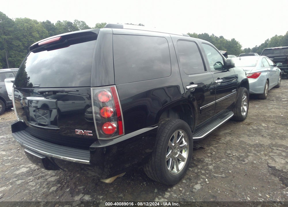 2012 GMC YUKON DENALI VIN: 1GKS2EEF7CR202268