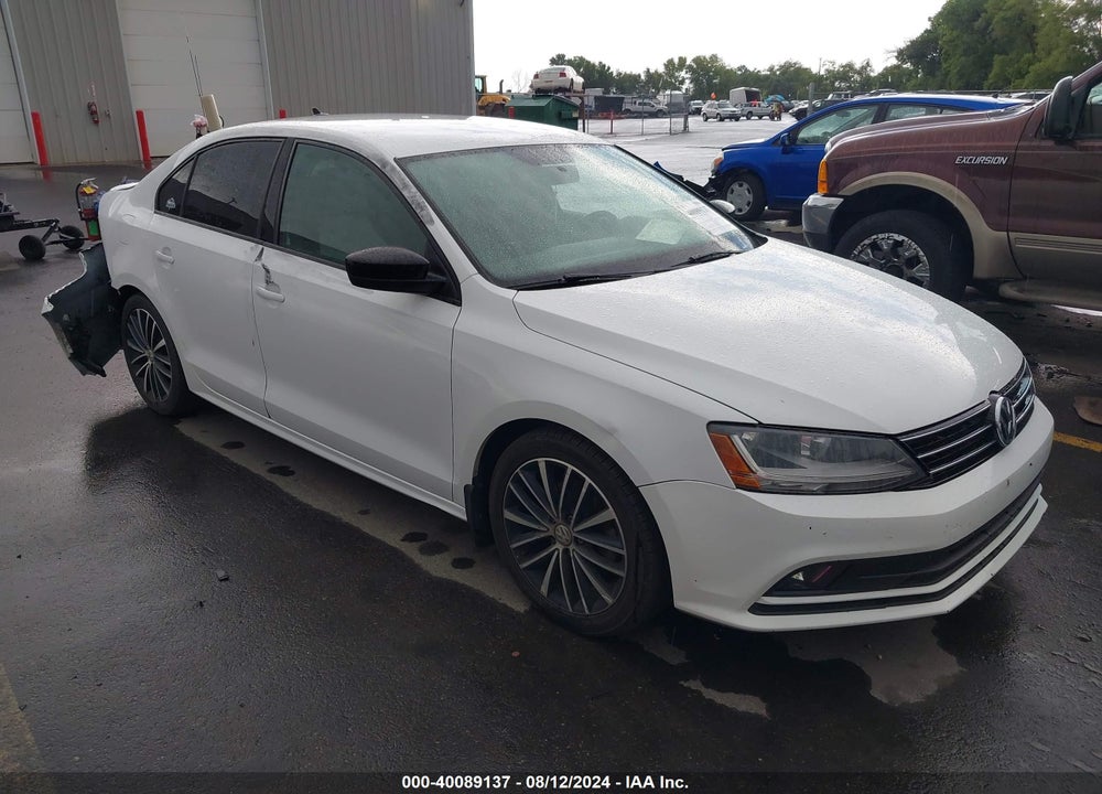 2017 VOLKSWAGEN JETTA 1.8T SPORT VIN: 3VWD17AJ0HM392708