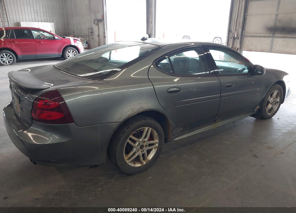 2005 PONTIAC GRAND PRIX GTP VIN: 2G2WR524051180402