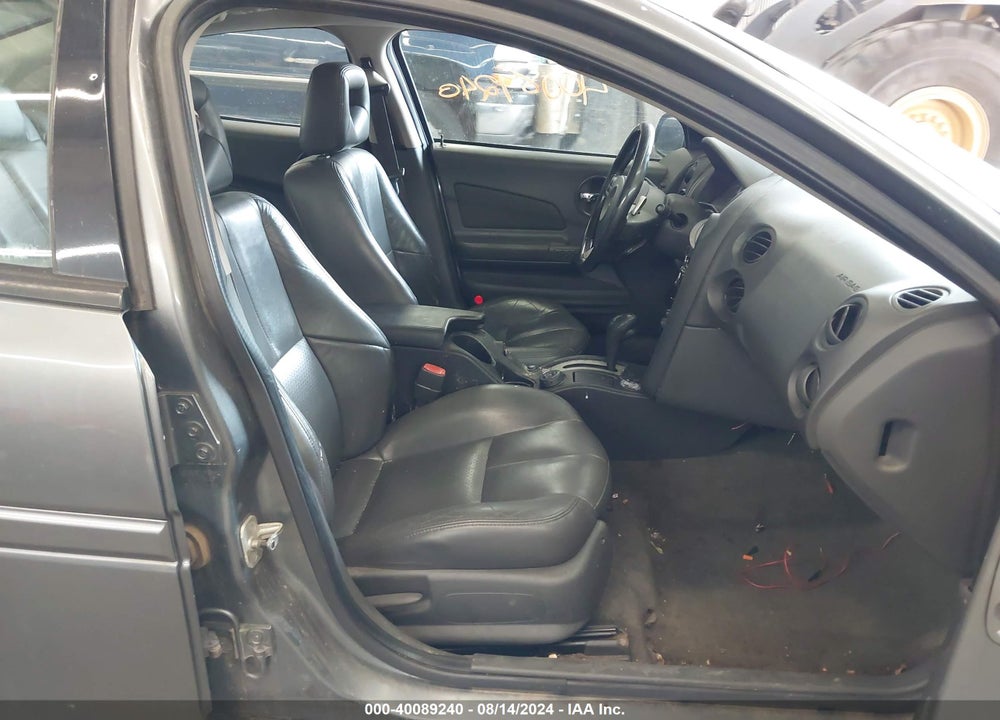 2005 PONTIAC GRAND PRIX GTP VIN: 2G2WR524051180402
