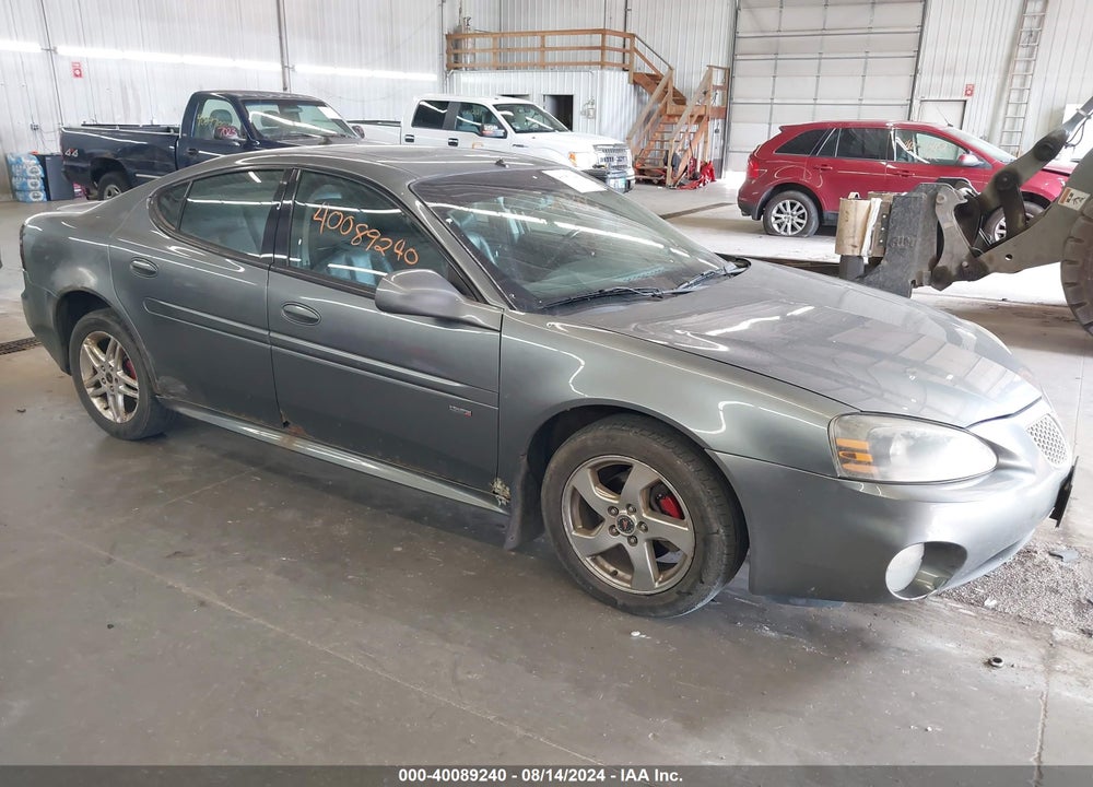 2005 PONTIAC GRAND PRIX GTP VIN: 2G2WR524051180402