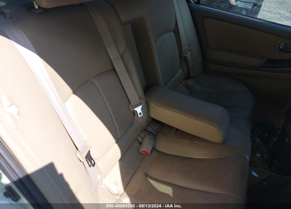 2001 INFINITI I30 LUXURY VIN: JNKCA31A01T031010