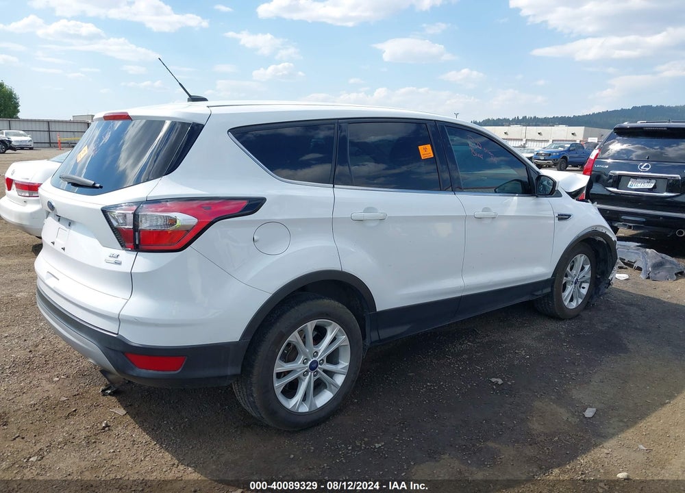 2017 FORD ESCAPE SE VIN: 1FMCU9GD9HUC97462