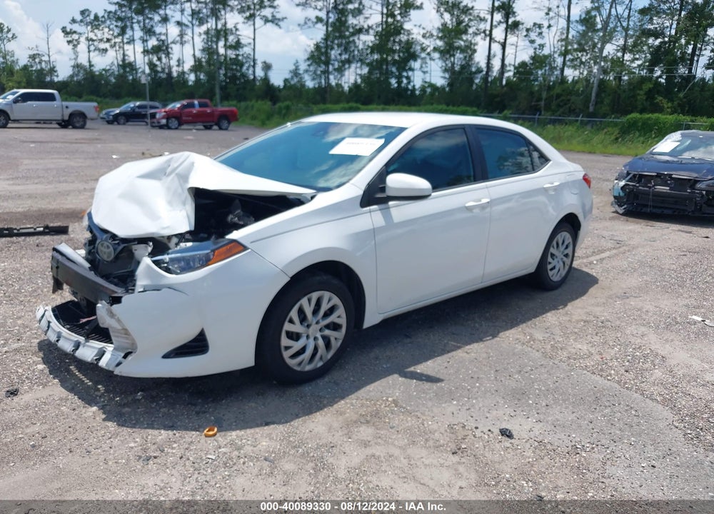 2017 TOYOTA COROLLA LE VIN: 5YFBURHE5HP670534