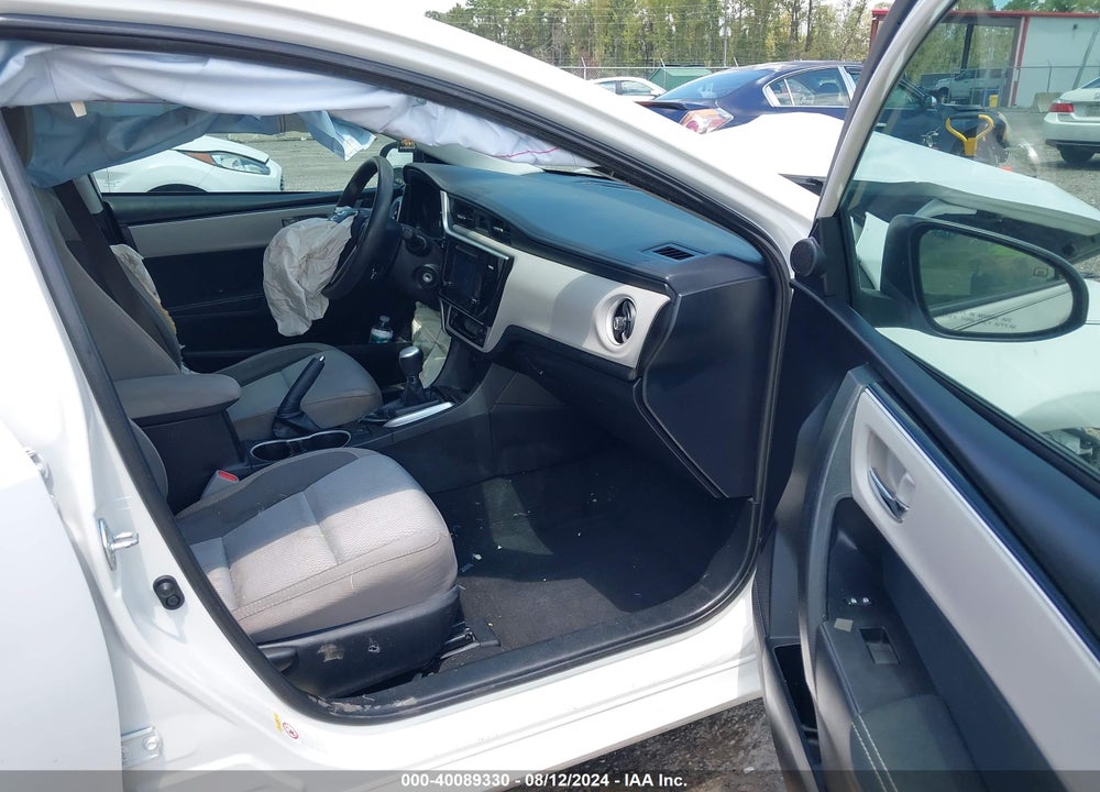 2017 TOYOTA COROLLA LE VIN: 5YFBURHE5HP670534