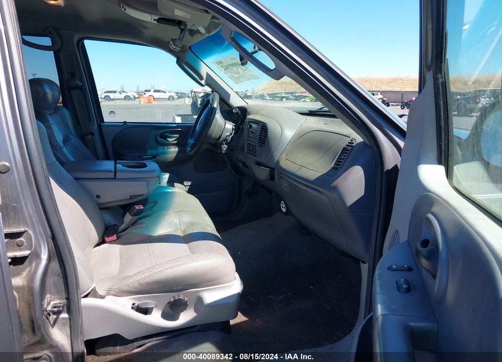 2002 FORD F-150 LARIAT/XLT VIN: 1FTRW08L42KC78301
