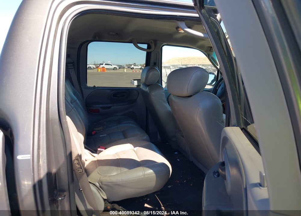 2002 FORD F-150 LARIAT/XLT VIN: 1FTRW08L42KC78301