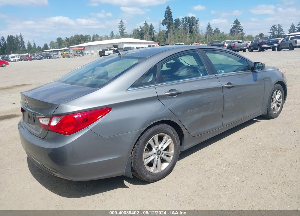 2013 HYUNDAI SONATA GLS VIN: 5NPEB4AC4DH518217