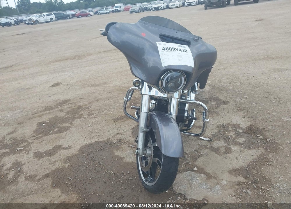 2014 HARLEY-DAVIDSON FLHX STREET GLIDE VIN: 1HD1KBM10EB706716