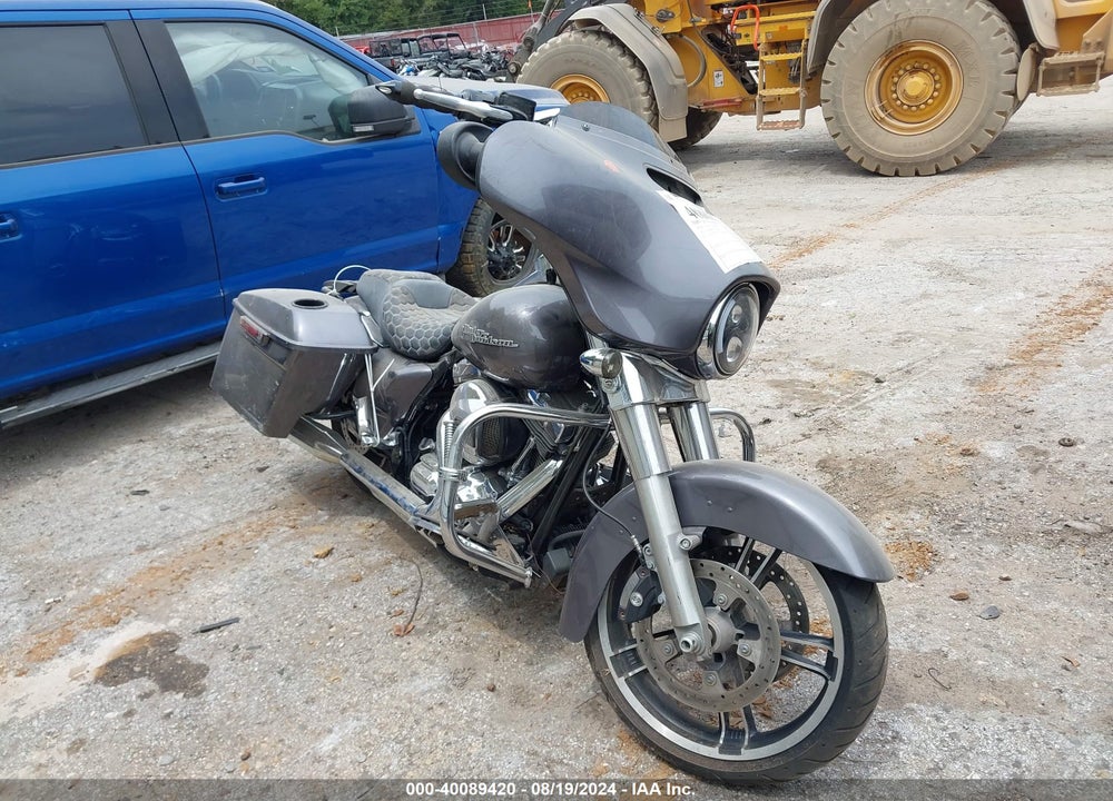 2014 HARLEY-DAVIDSON FLHX STREET GLIDE VIN: 1HD1KBM10EB706716