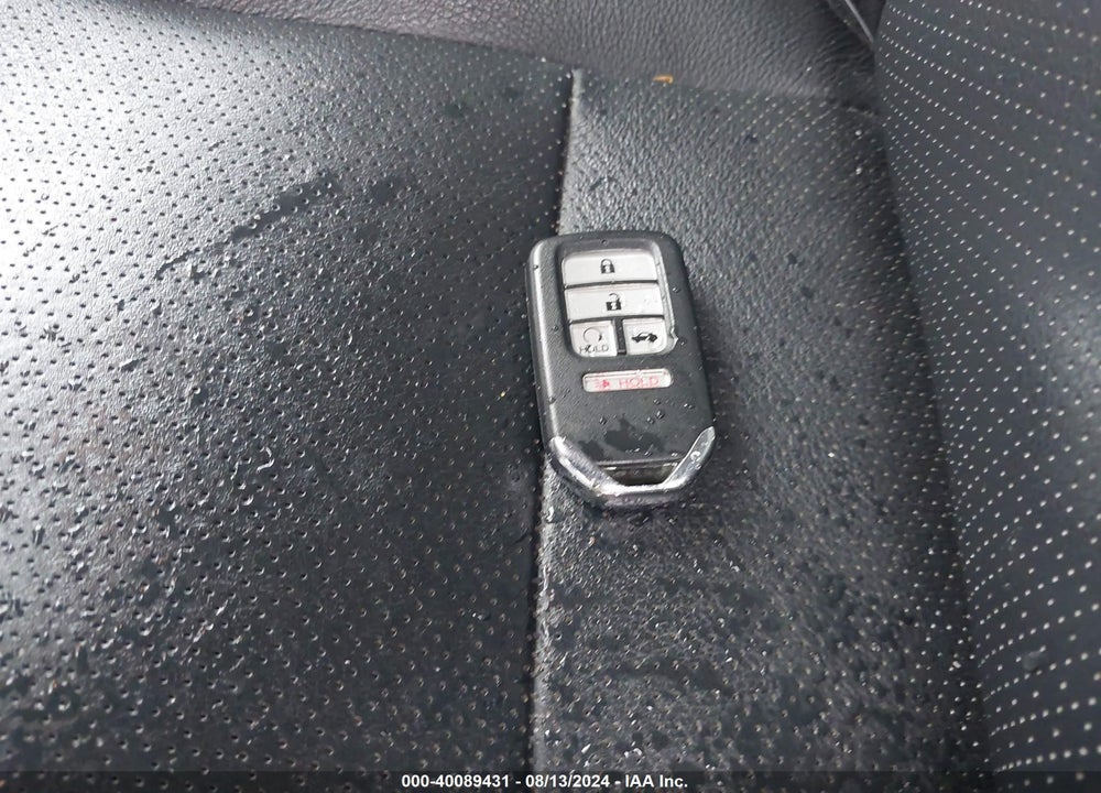 2016 HONDA ACCORD VIN: 1HGCR2F98GA223669
