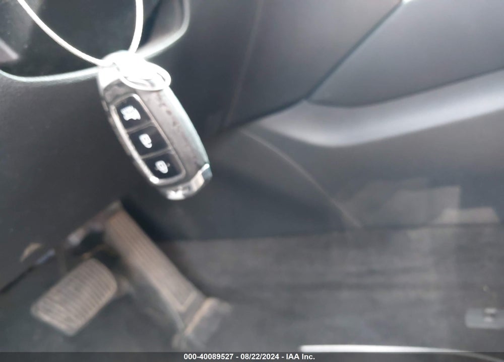 2020 HYUNDAI SANTA FE SEL VIN: 5NMS33AD9LH249209