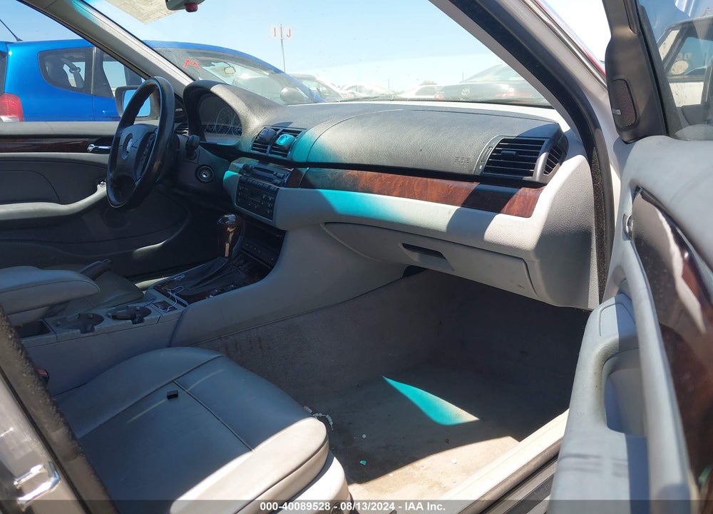 2005 BMW 330XI VIN: WBAEW53435PN39224
