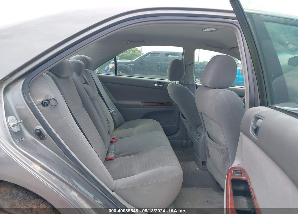 2005 TOYOTA CAMRY XLE VIN: 4T1BE32K75U606398