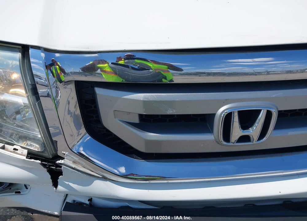 2011 HONDA PILOT EX-L VIN: 5FNYF3H63BB046289