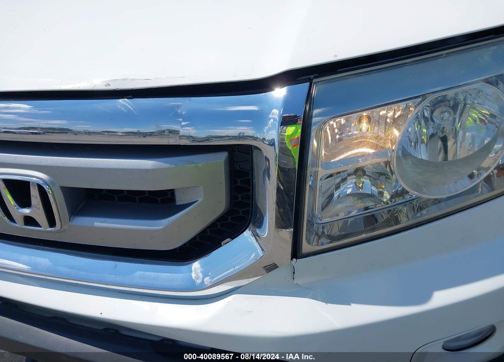 2011 HONDA PILOT EX-L VIN: 5FNYF3H63BB046289