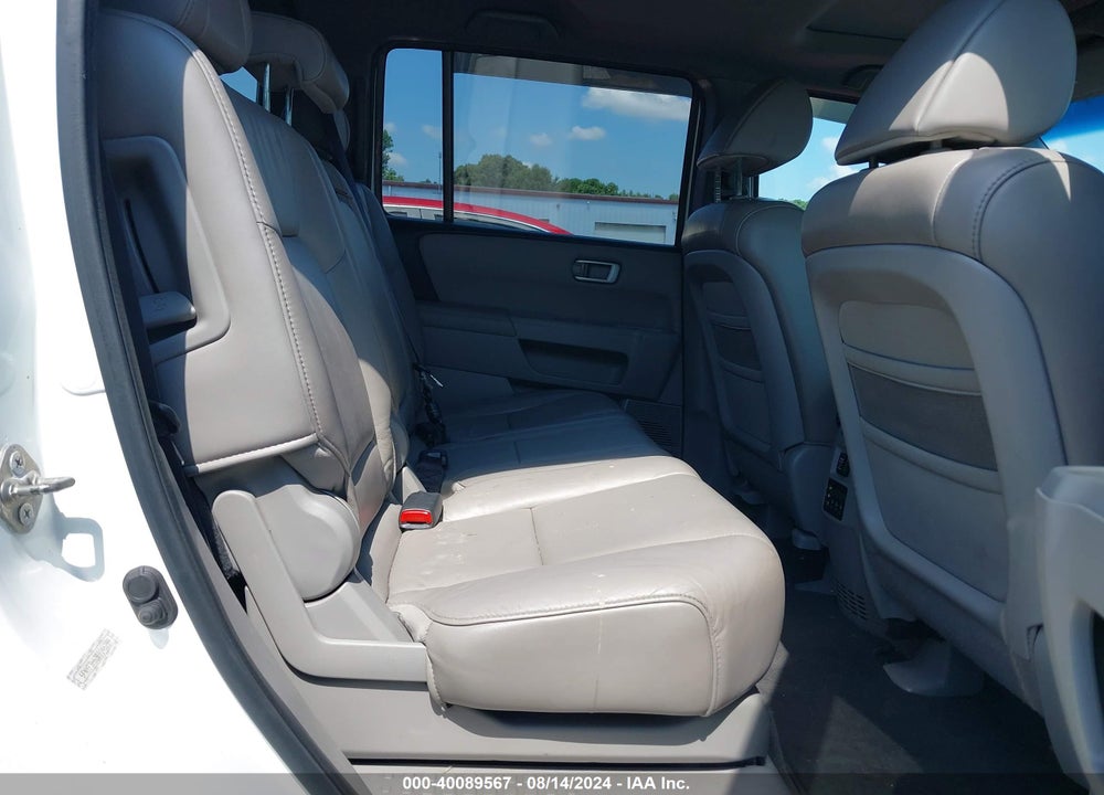 2011 HONDA PILOT EX-L VIN: 5FNYF3H63BB046289