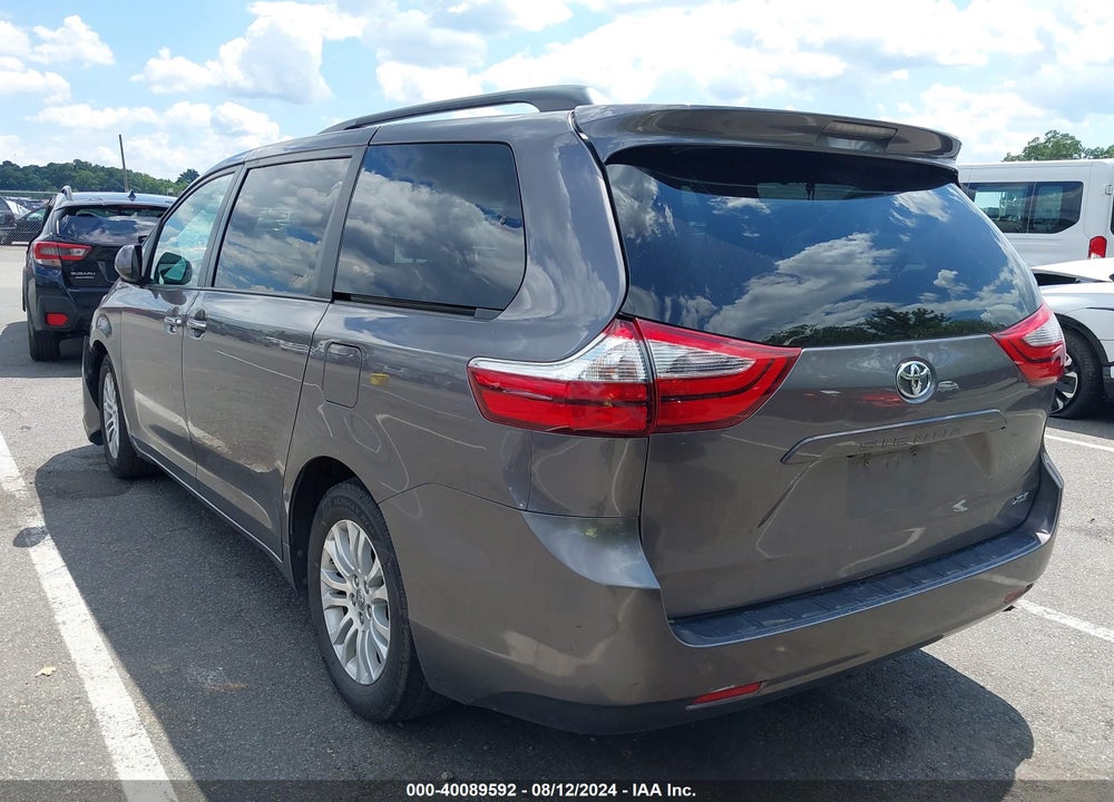 2015 TOYOTA SIENNA XLE 8 PASSENGER VIN: 5TDYK3DC0FS613440