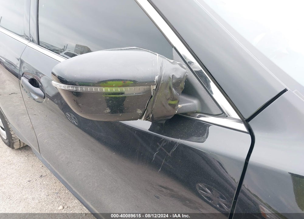 2017 NISSAN ROGUE S/SL/SV VIN: 5N1AT2MT6HC880431