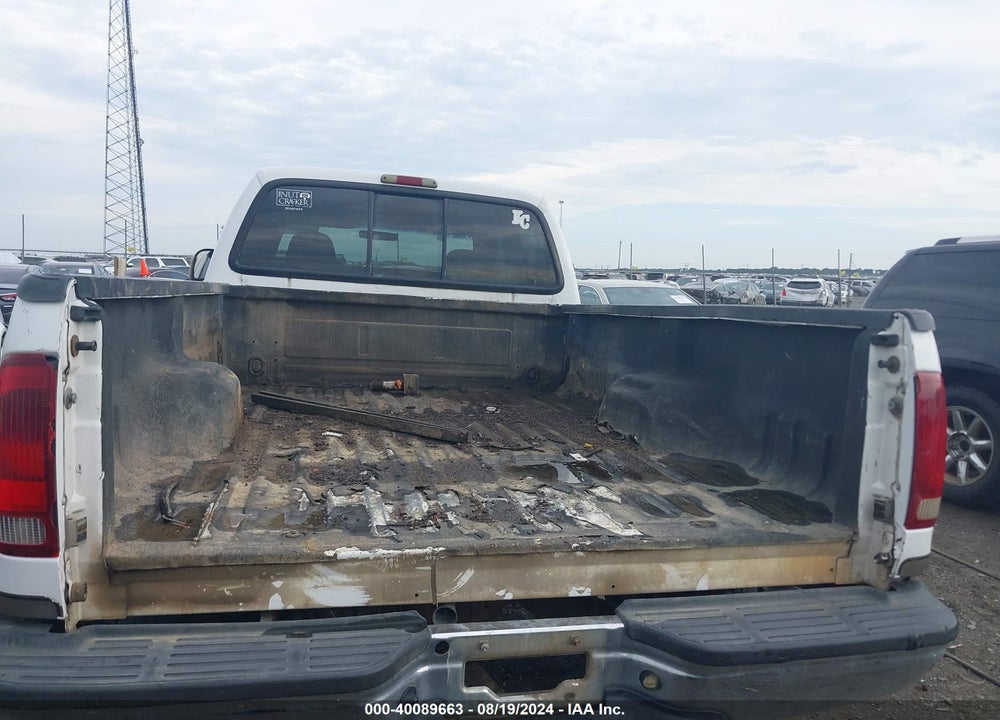 2002 FORD F-350 LARIAT/XL/XLT VIN: 1FTSW31F82ED44581
