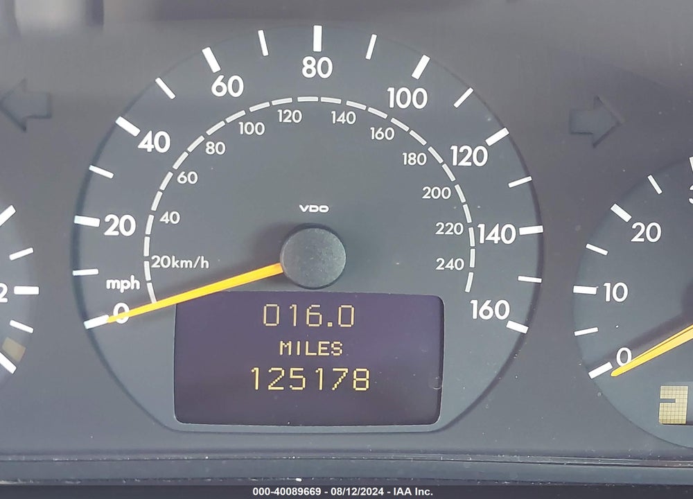 2003 MERCEDES-BENZ CLK 320 VIN: WDBLK65G53T142717