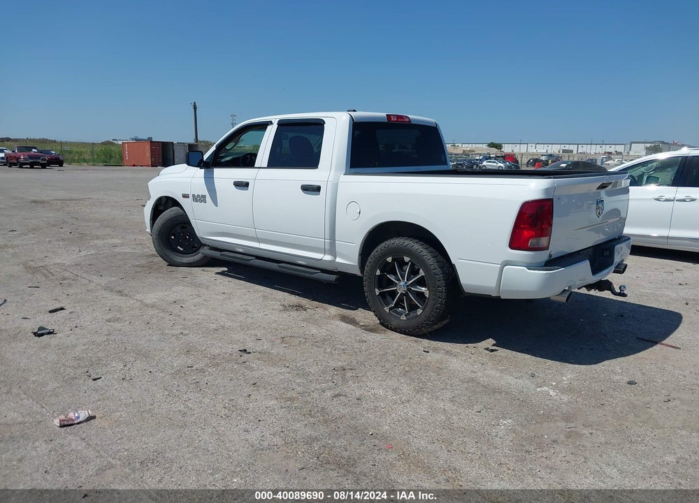 2015 RAM 1500 EXPRESS VIN: 1C6RR6KT1FS650130