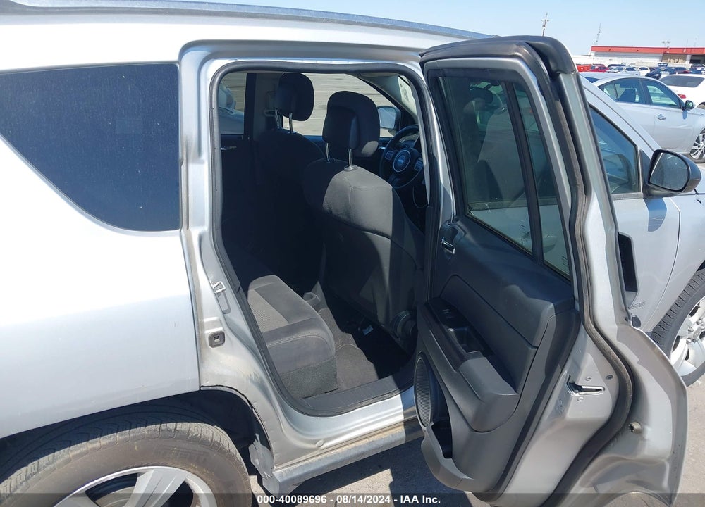 2011 JEEP COMPASS VIN: 1J4NT1FB7BD228286