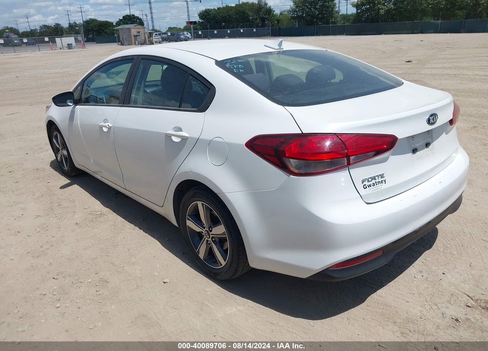 2018 KIA FORTE LX VIN: 3KPFL4A78JE167042