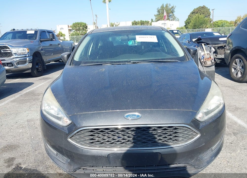 2015 FORD FOCUS SE VIN: 1FADP3K23FL247085