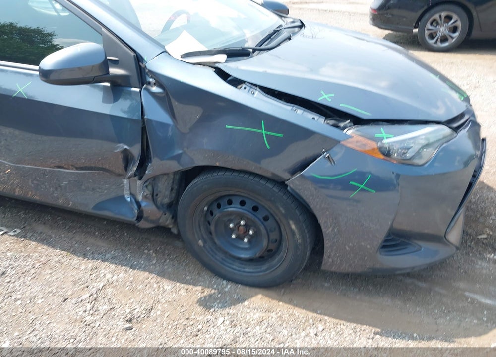 2019 TOYOTA COROLLA LE VIN: 2T1BURHE3KC196753