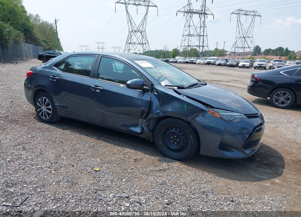 2019 TOYOTA COROLLA LE VIN: 2T1BURHE3KC196753