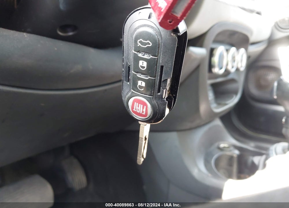 2014 FIAT 500L EASY VIN: ZFBCFABH4EZ024120