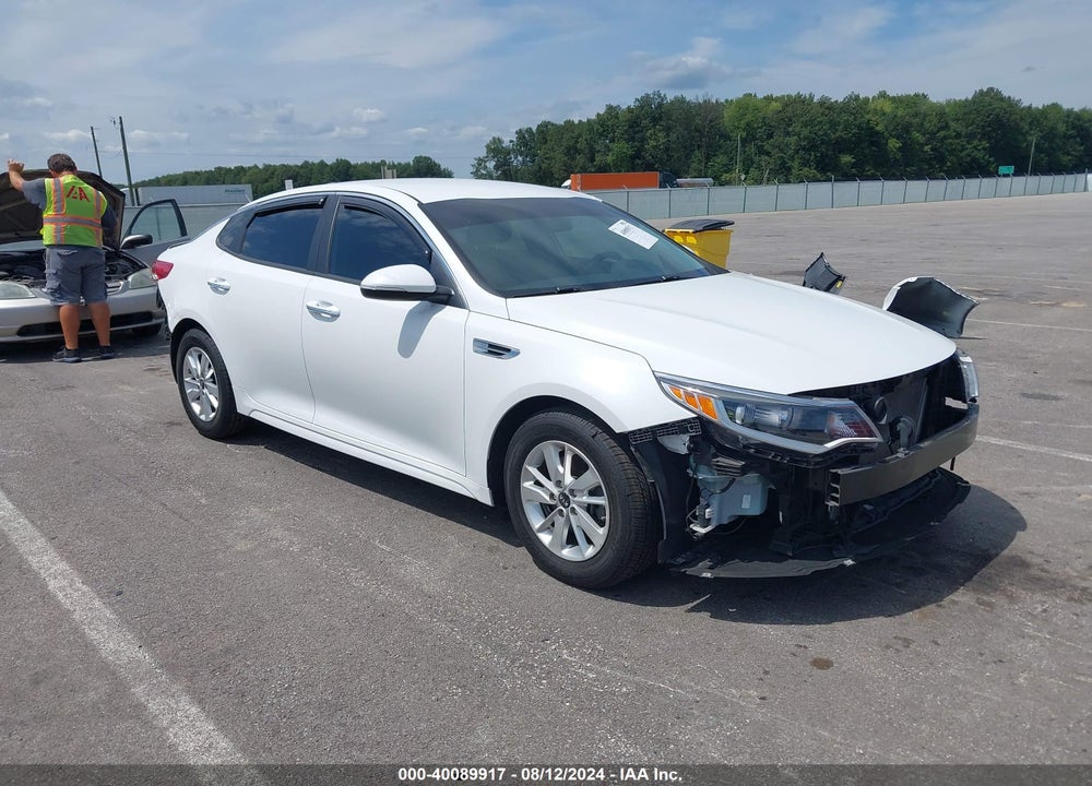 2017 KIA OPTIMA LX VIN: 5XXGT4L36HG158145