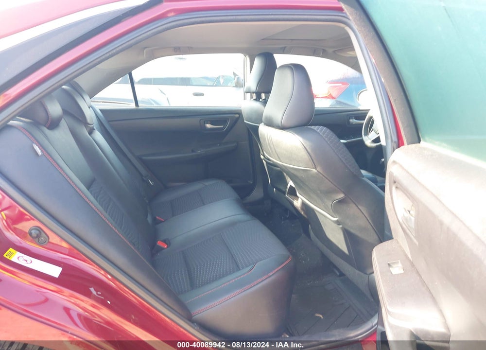 2015 TOYOTA CAMRY SE VIN: 4T1BF1FK4FU952647