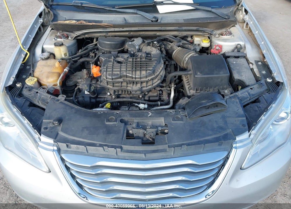 2011 CHRYSLER 200 TOURING VIN: 1C3BC2EGXBN620530
