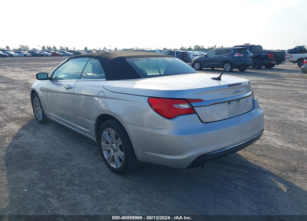 2011 CHRYSLER 200 TOURING VIN: 1C3BC2EGXBN620530
