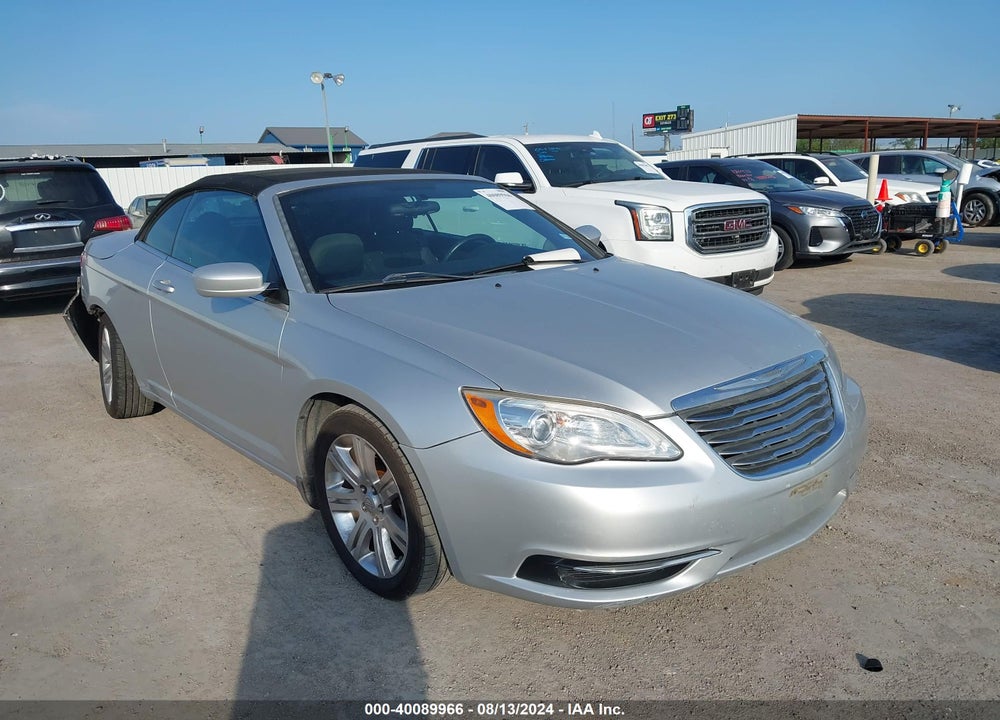 2011 CHRYSLER 200 TOURING VIN: 1C3BC2EGXBN620530