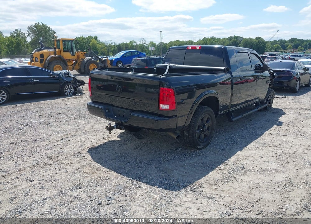 2018 RAM 3500 BIG HORN MEGA CAB 4X4 6'4 BOX VIN: 3C63R3LL6JG393341