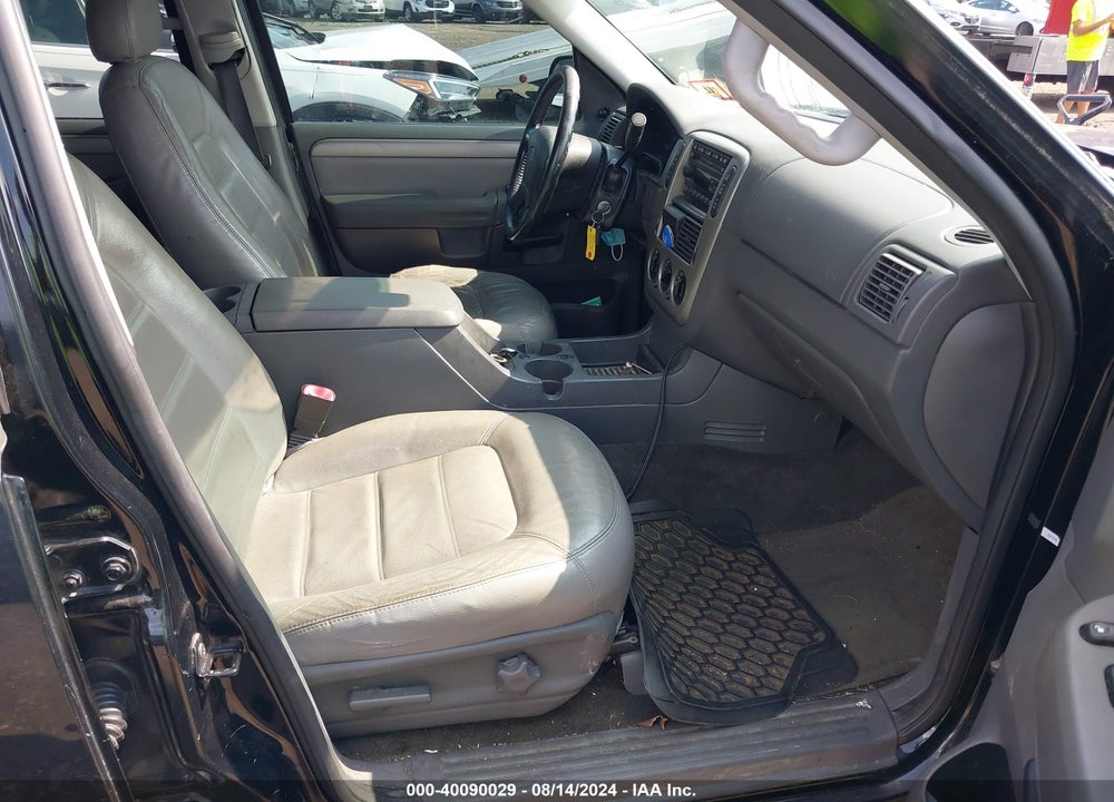 2005 FORD EXPLORER XLT/XLT SPORT VIN: 1FMZU73W05UA33211
