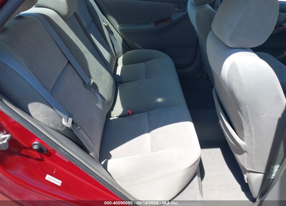 2005 TOYOTA COROLLA LE VIN: 1NXBR32E15Z558296