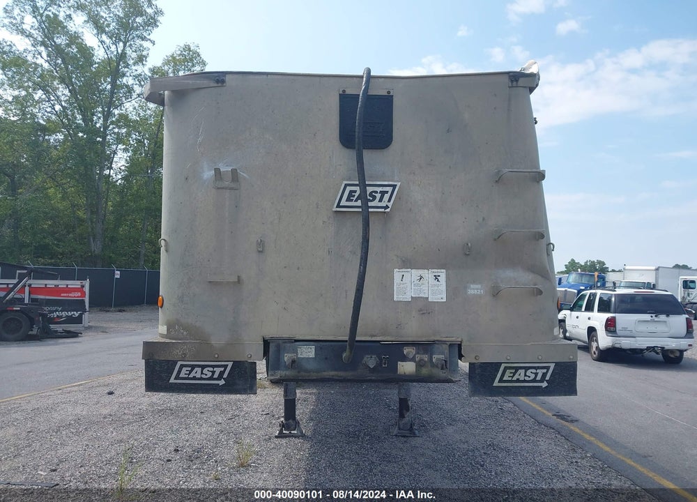2006 EAST MANUFACTURING UNKNOWN VIN: 1E1D1M2846RA38821
