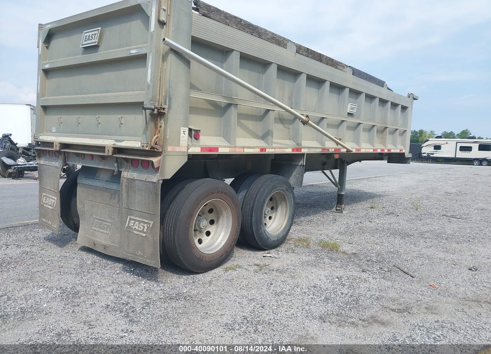2006 EAST MANUFACTURING UNKNOWN VIN: 1E1D1M2846RA38821