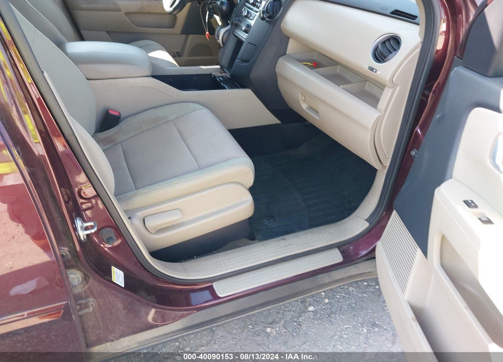 2014 HONDA PILOT EX VIN: 5FNYF4H48EB054493