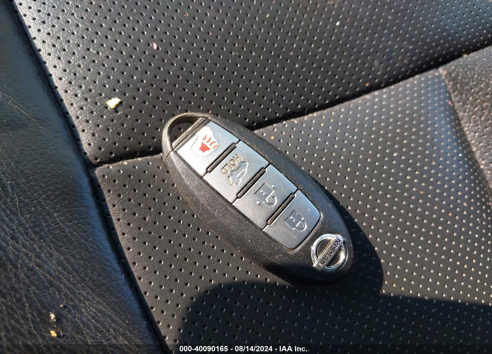2014 NISSAN ROGUE SL VIN: 5N1AT2MV4EC785668