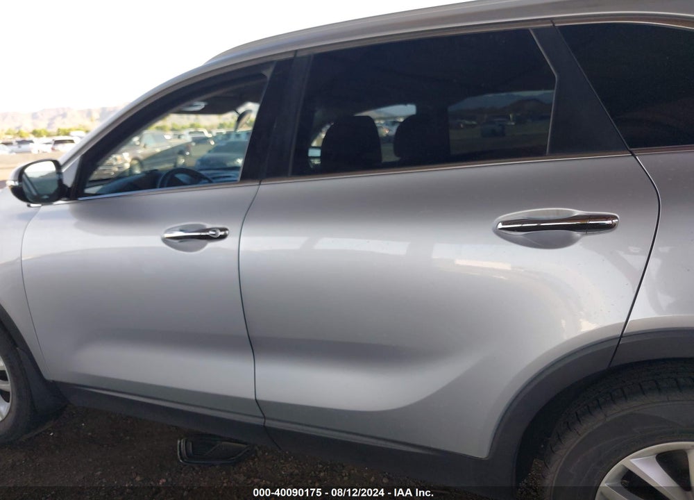 2017 KIA SORENTO 2.4L LX VIN: 5XYPG4A35HG215762